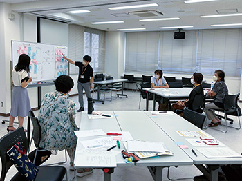 自治協議会本会の様子