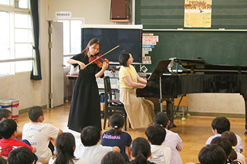 バイオリン演奏