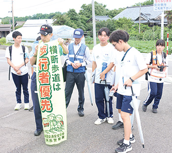 五十嵐中学校職場体験　西内野小学校付近通学路安全調査