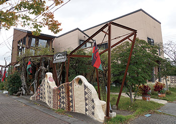 アフリカン　ベーカリー　カフェ　ナミテテ