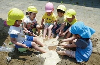 西幼稚園の園児