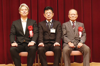 新潟市西区公園愛護連絡協議会功労者表彰者集合写真