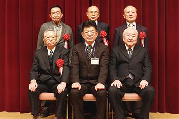 新潟市住みよい郷土推進協議会西区支部表彰者集合写真