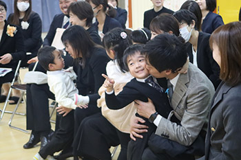 新潟市立西幼稚園50周年記念式典の様子