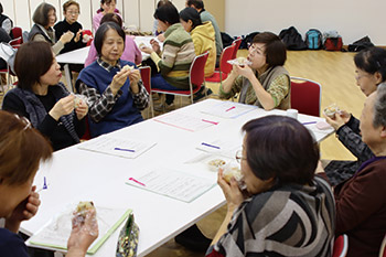 男女共同参画地域推進員企画事業：みんなで食べる