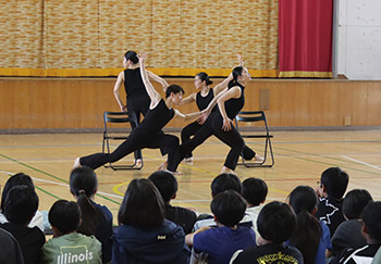 小学生に伝えるNoism2舞踊