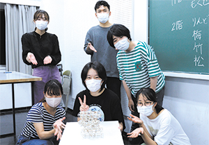 武蔵野美術大学の学生の写真２