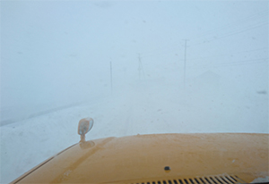 地吹雪発生時の車内からの視界