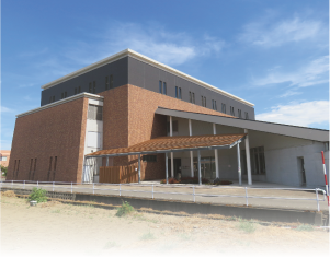 西川図書館の外観
