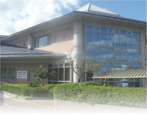 潟東図書館の外観