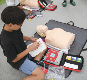 AED操作体験の様子