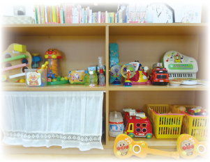 おもちゃの棚の写真