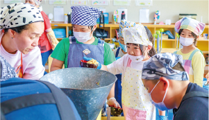 味噌づくりの様子