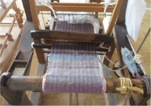 裂き織機の写真