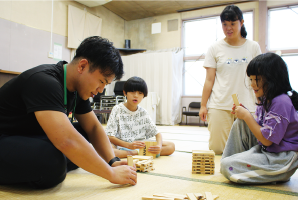 出張！あそVIVA（遊び場）じどうかんの様子