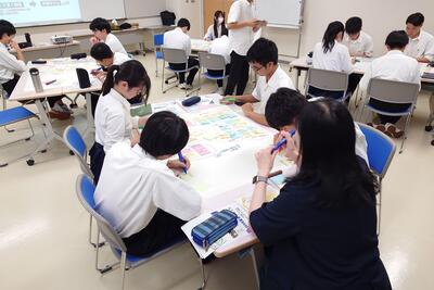 第1回巻高校ワークショップの様子