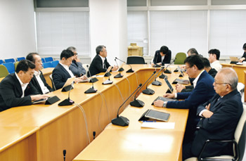 写真　広域観光交流促進調査特別委員会