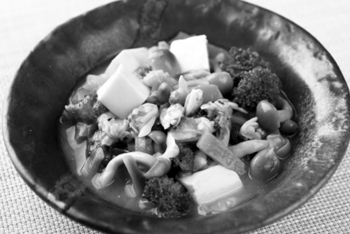 豆腐とあさりの野菜炒め煮