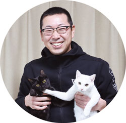 島倉司さん・うにちゃん（左）・ほたてちゃん（右）