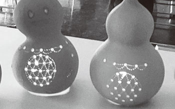 ヒョウタンでランプシェード作り