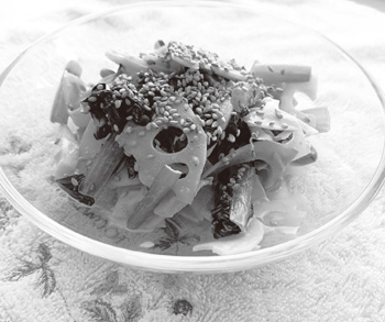 女池菜とレンコンのごまマヨあえ