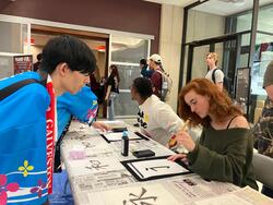 テキサスA＆M大学での書道体験の様子　