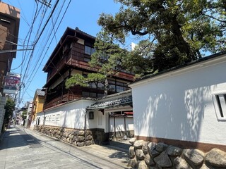 鍋茶屋主屋他（主屋、応接室棟、離れ座敷、離れ土蔵）