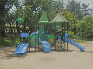 寺尾中央公園-遊戯広場