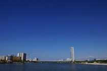 信濃川と柳都大橋3の写真　ダウンロードページへリンク
