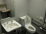 多目的トイレの写真